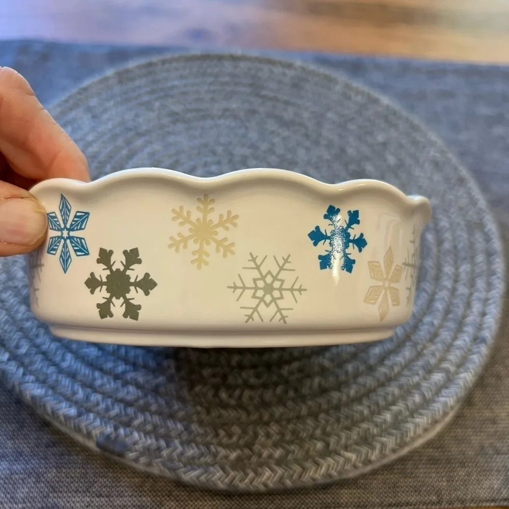 NEW Temp-tations Seasonal One Mini Pie Plates with Recipes